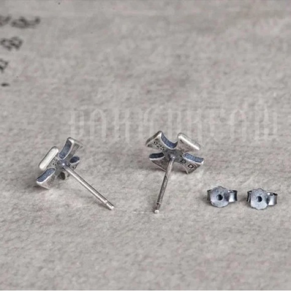 Single Accent 925 sterling silver earrings for men cross poker - Picture 5 of 7
